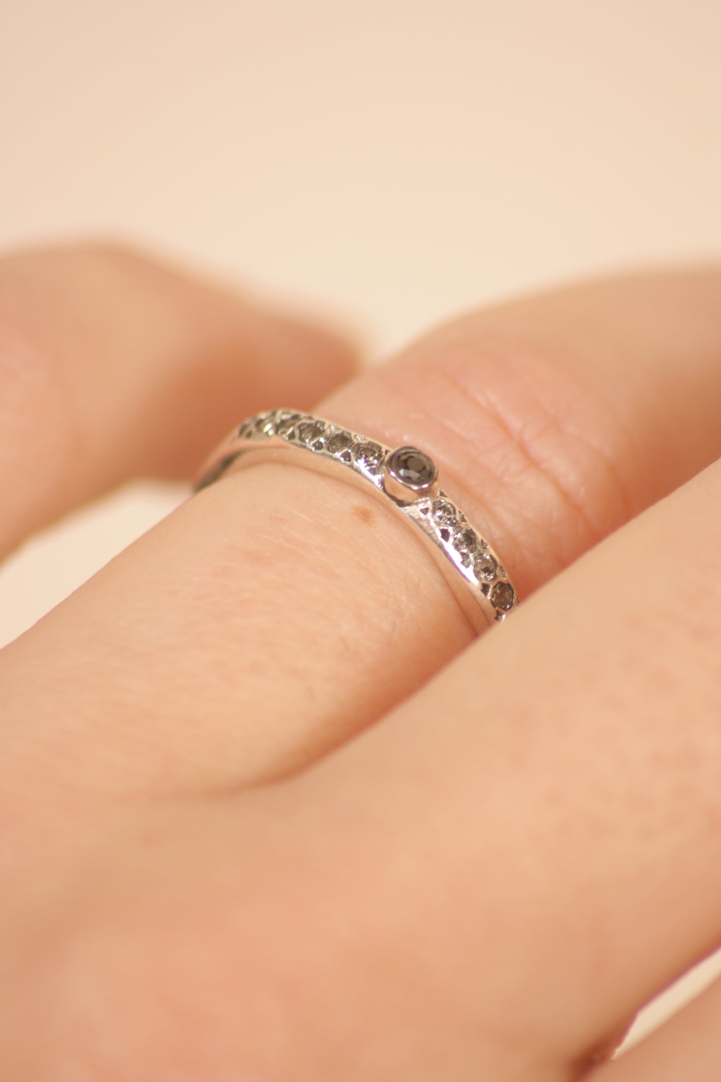 Riyo Black and Grey Diamond Ring