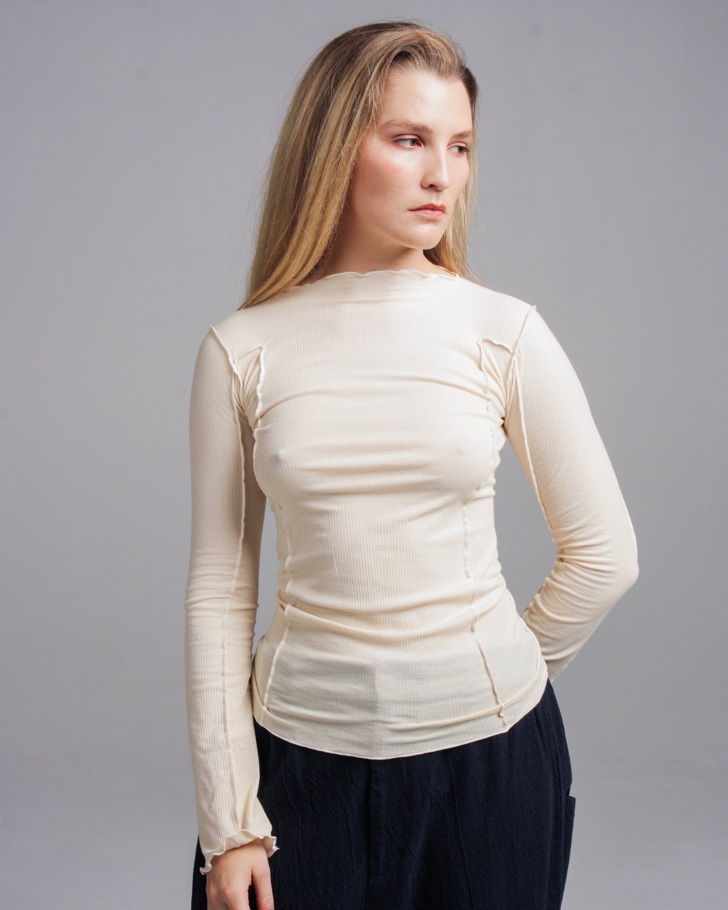 Omato Off White Ribbed Long Sleeve Top