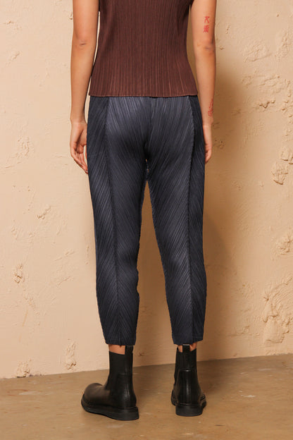 Thicker Bottom Angular Pant