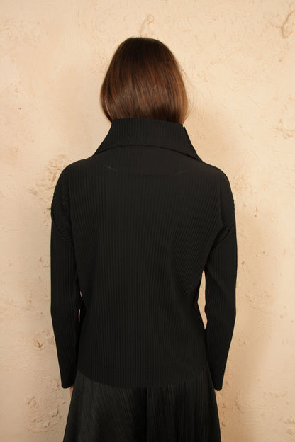 Apoc Turtle Neck Top