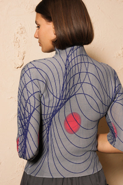 Micropleated Geometric Grey