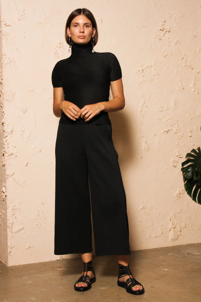Black High-neck Micropleat Tee