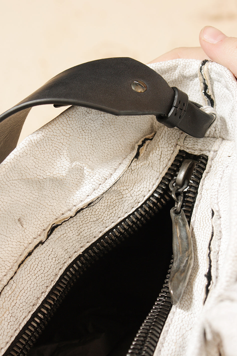 Medium Anima Ray Bag White