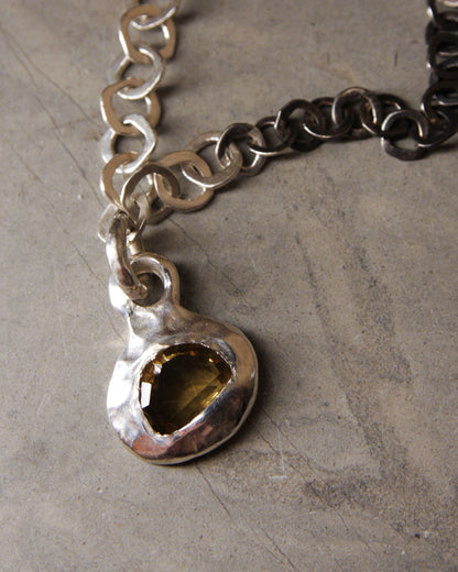 Pe Nhill Beer Quartz Necklace
