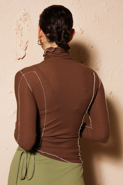 Loam Brown Omato Turtle Neck