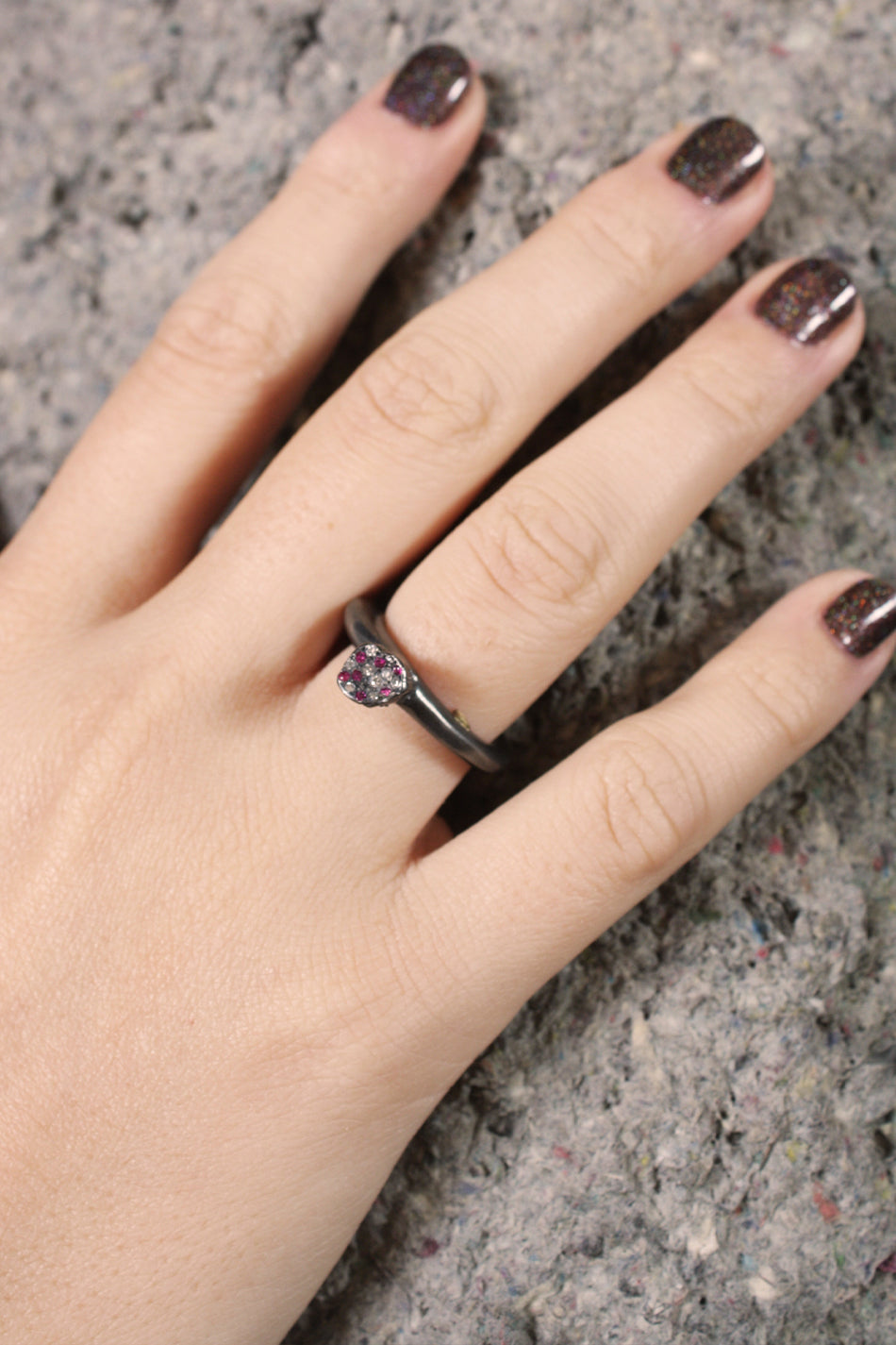 Woina Icy Grey Diamond & Rubies Ring