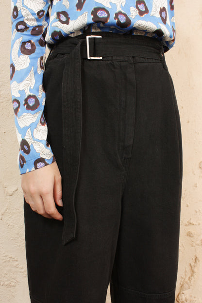 PALIMA BLACK JEANS WITH BELT