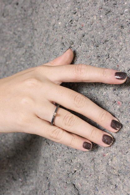 Hata Gold Icy Grey Diamond Ring