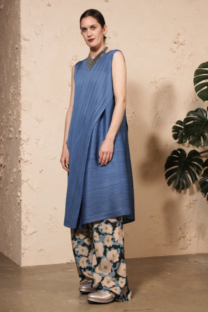 Diagonal Pleats Dress