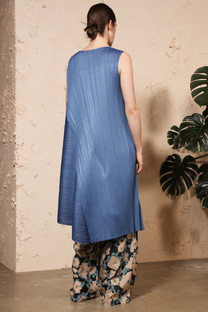 Diagonal Pleats Dress