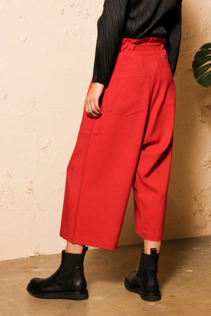 Cropped Red Adjustable Pant
