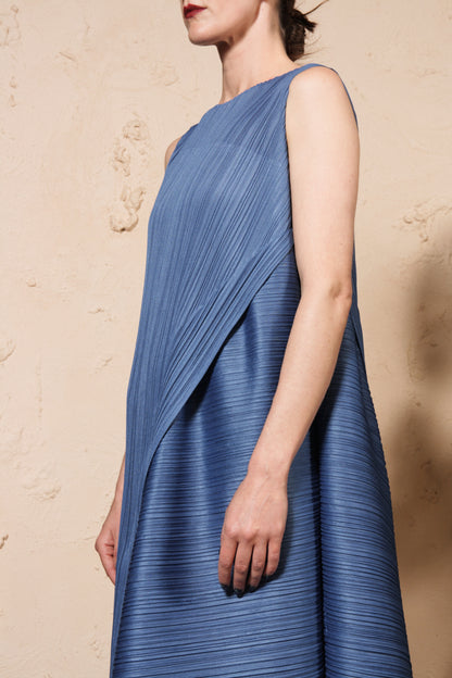 Diagonal Pleats Dress