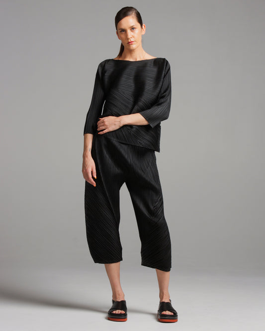Black Diagonal Pleat Pants