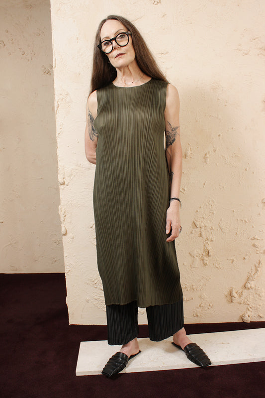 Sleeveless Khaki Dress