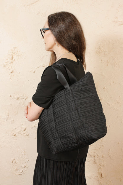 Pleated Carrybag Large Black