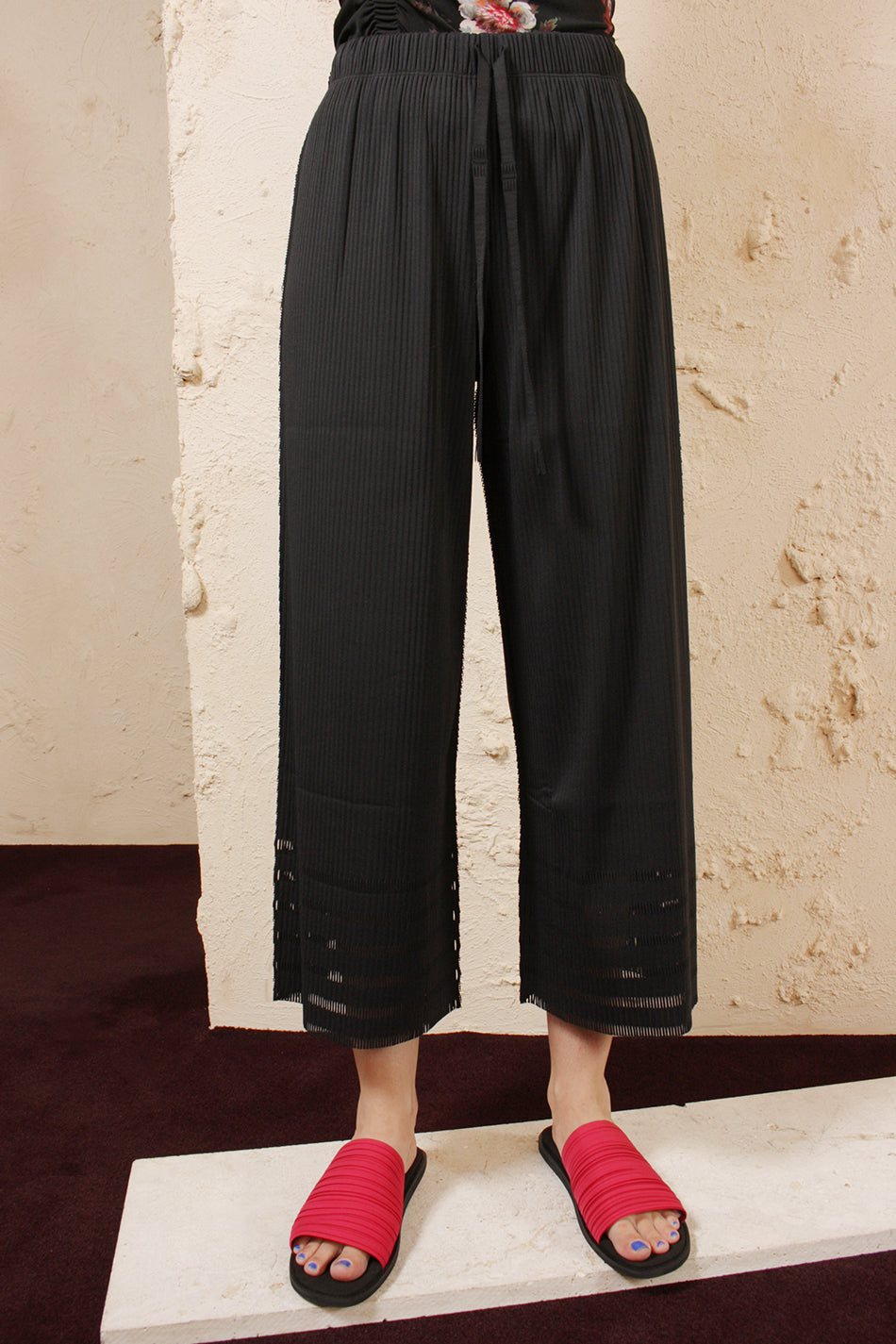 Soft Pleated Wide Trousers