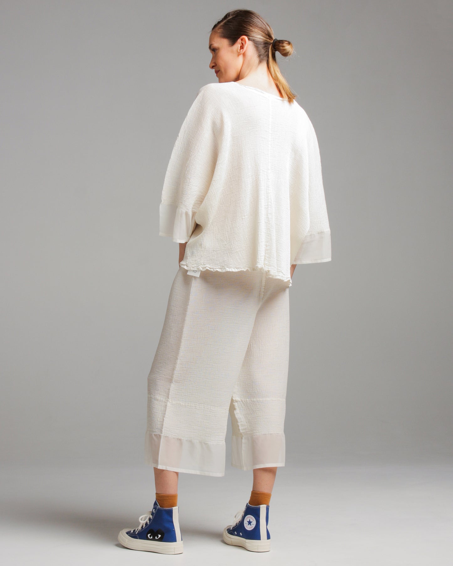 Cream Crepe Cropped Pants