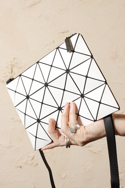 CROSS BODY BAG