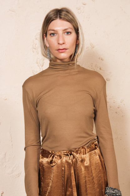 Aura Cuba Turtleneck Top