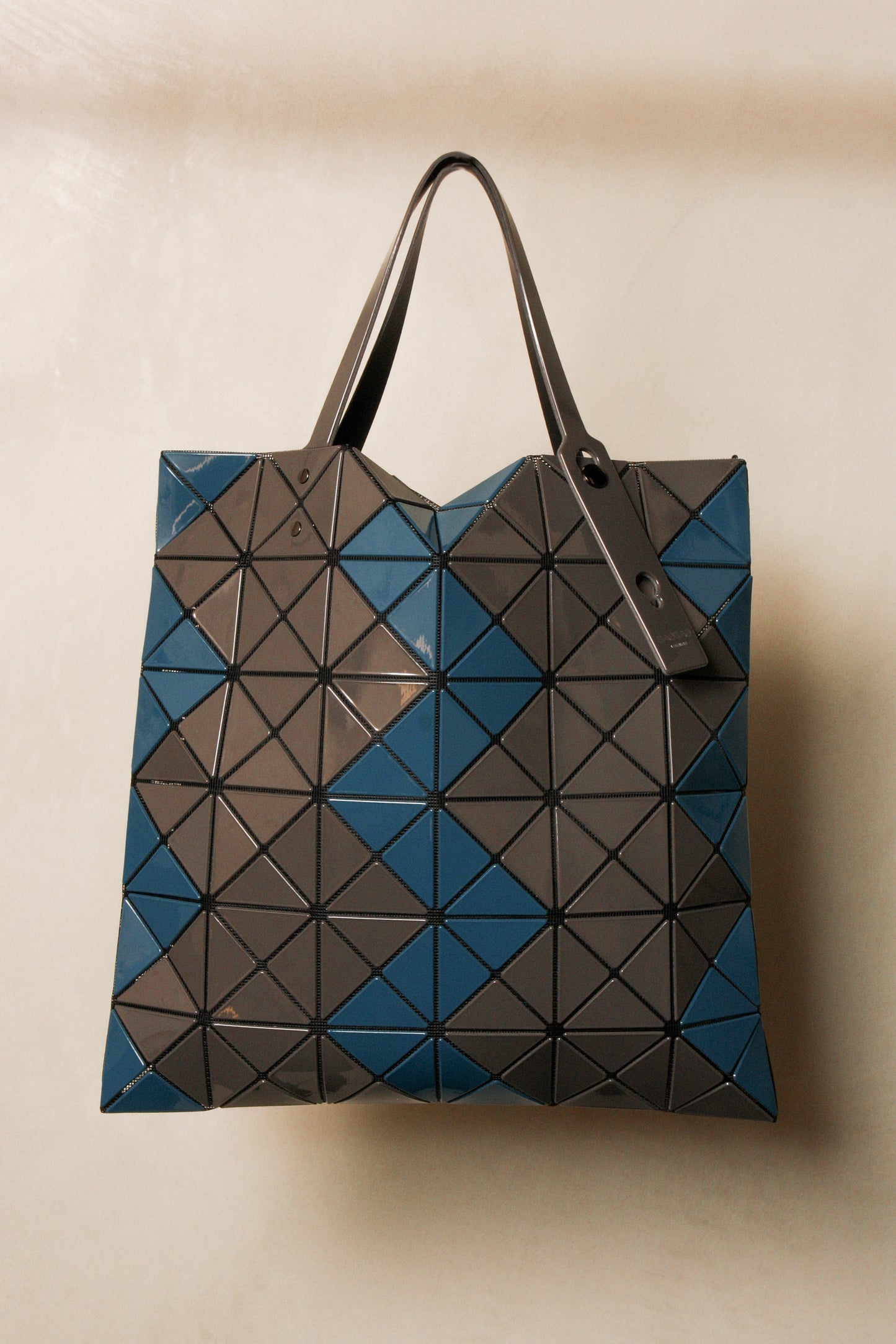 Lucent Zig Zag Tote Charcoal