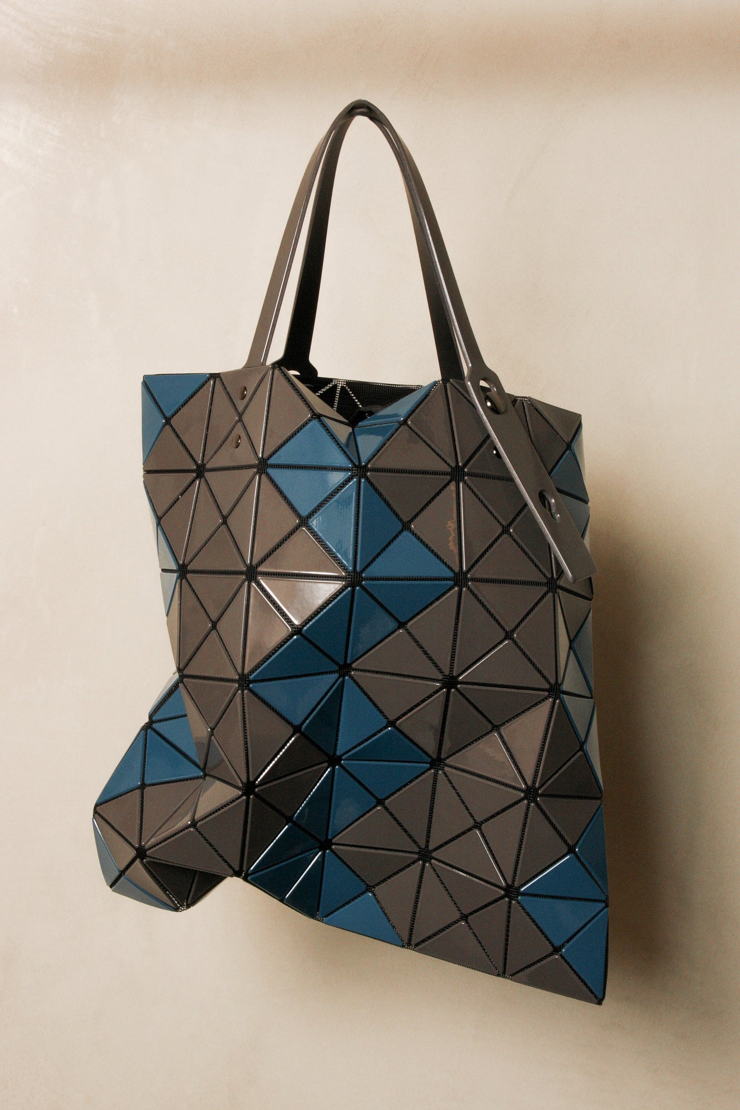 Lucent Zig Zag Tote Charcoal