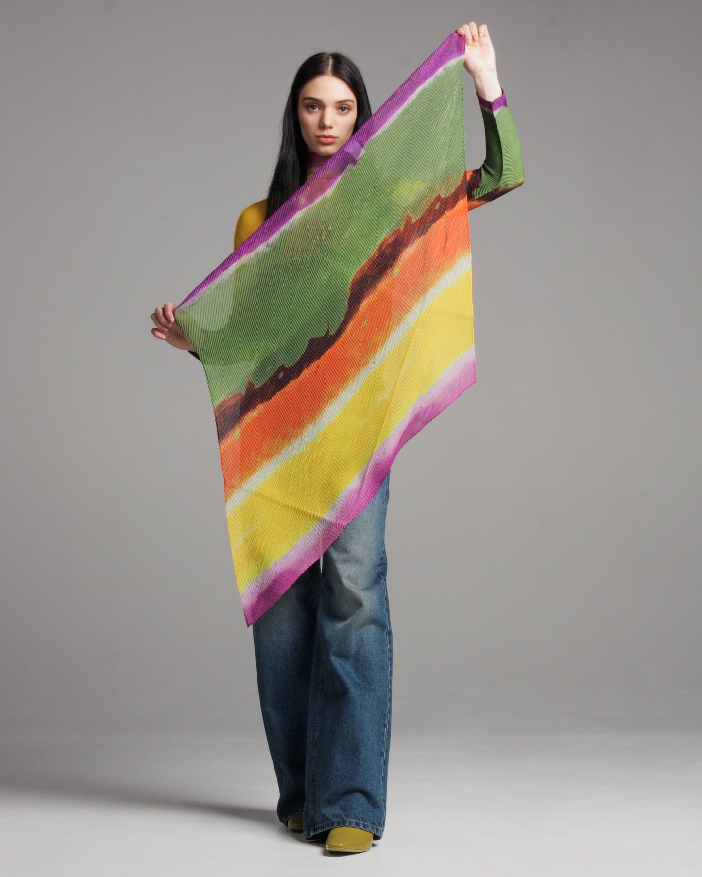 Blurred Stripe Pleated Stole