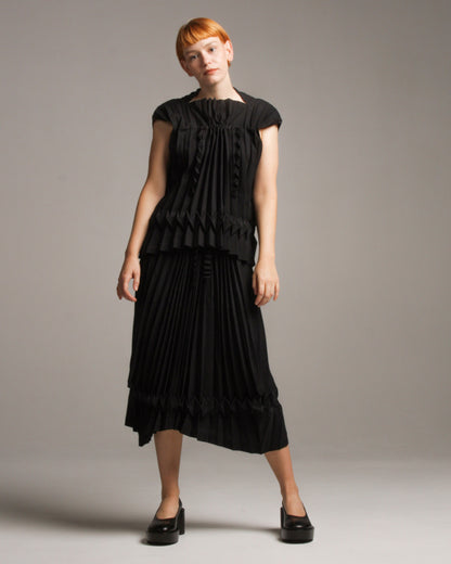 Cube Pleats Sleeveless Top
