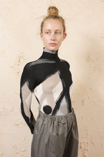 Micro Pleat Printed Long Sleeve