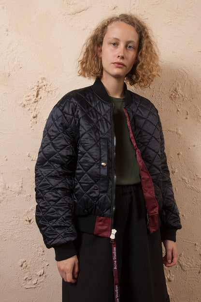 Clea Bomber