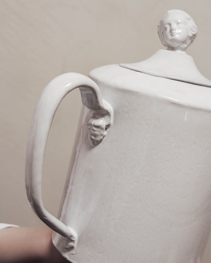 Benoit Teapot with Head