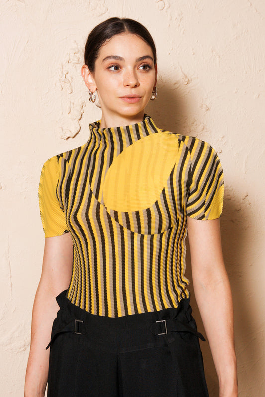 Micropleated Illusion Top Yellow