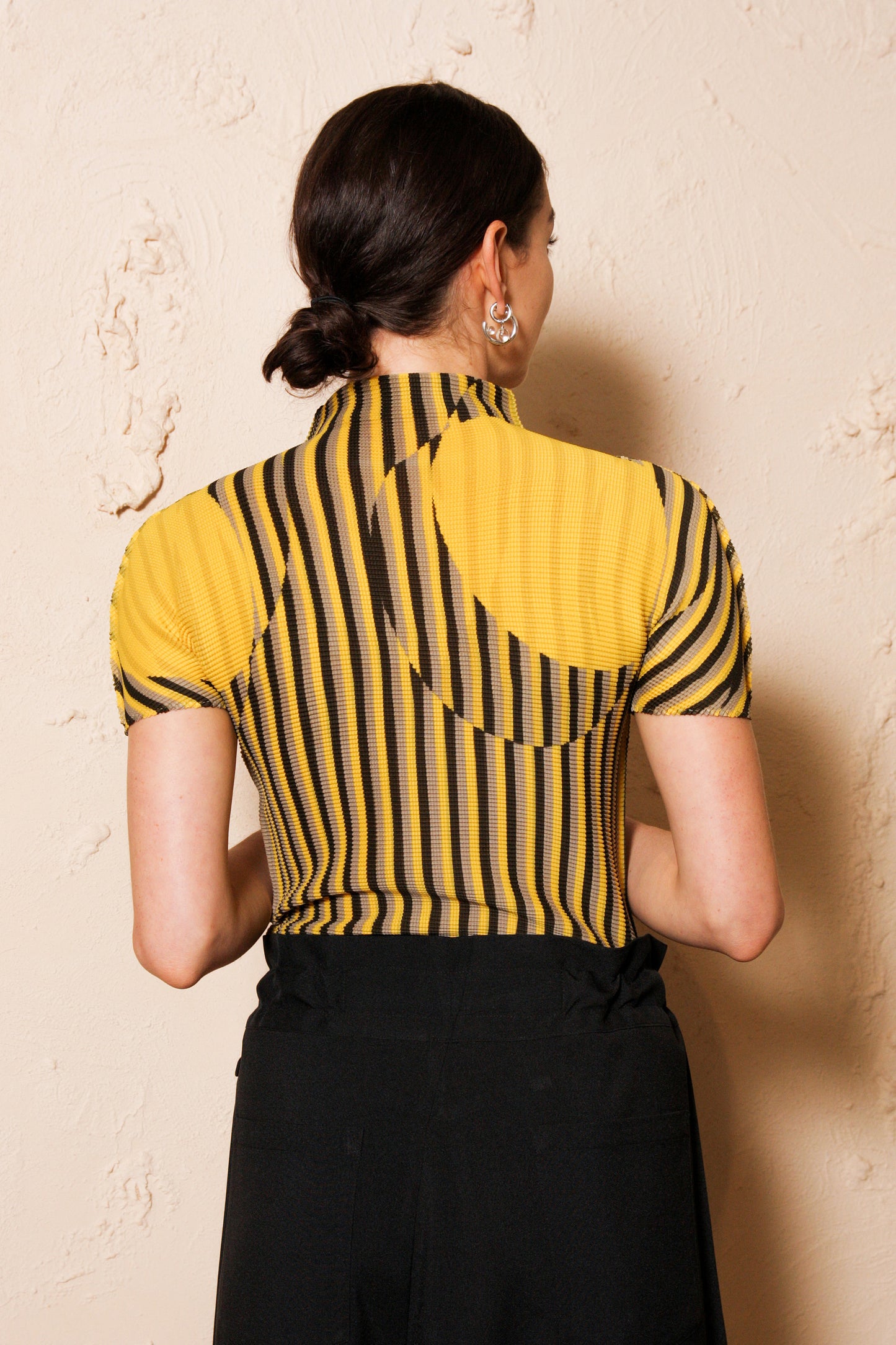Micropleated Illusion Top Yellow