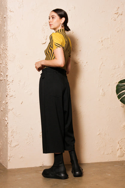 Micropleated Illusion Top Yellow
