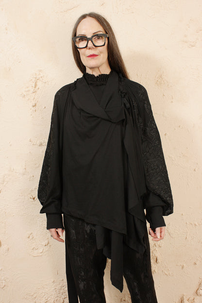 FINE EMBROIDERED TOP