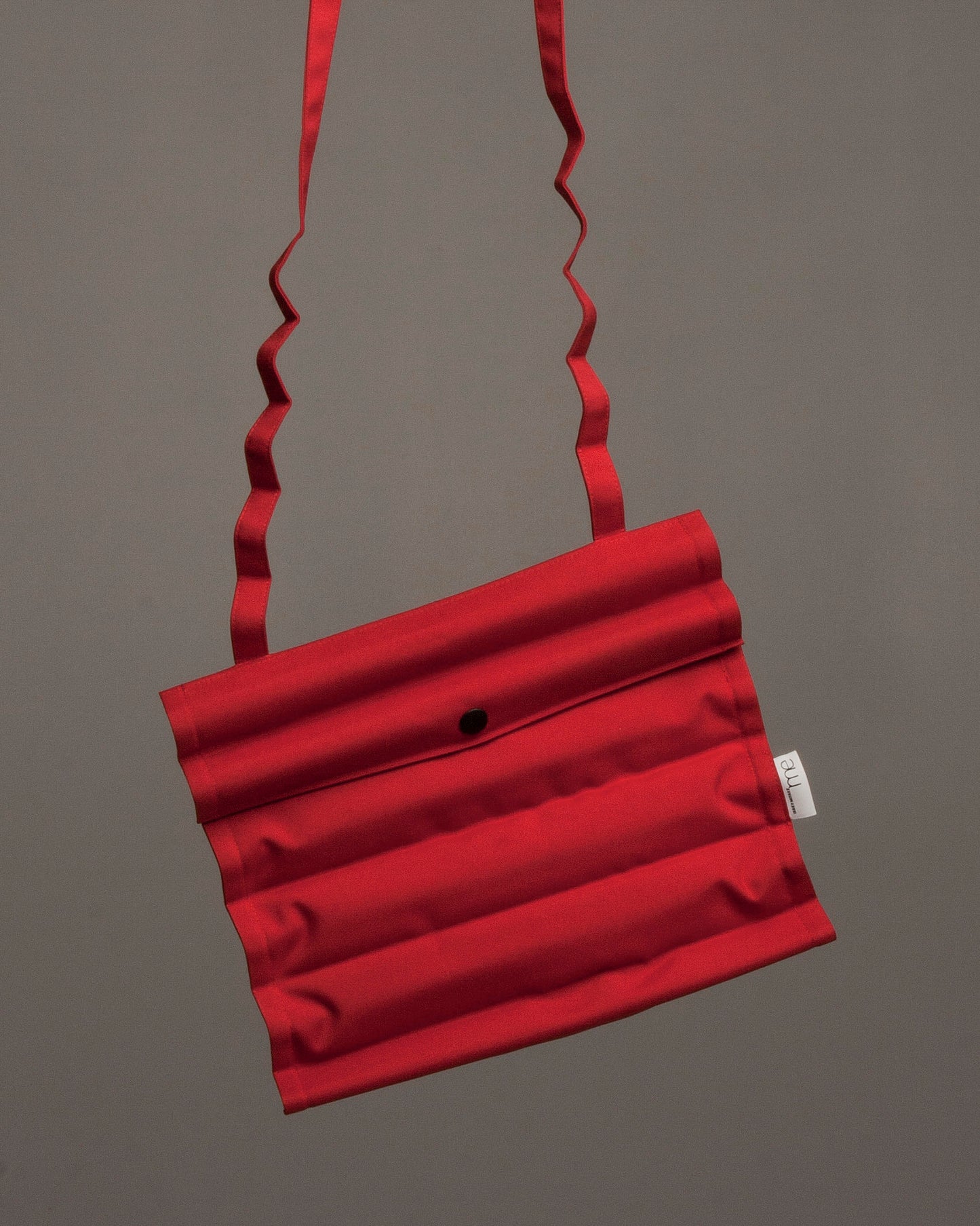 Red Wave Pleats Bag