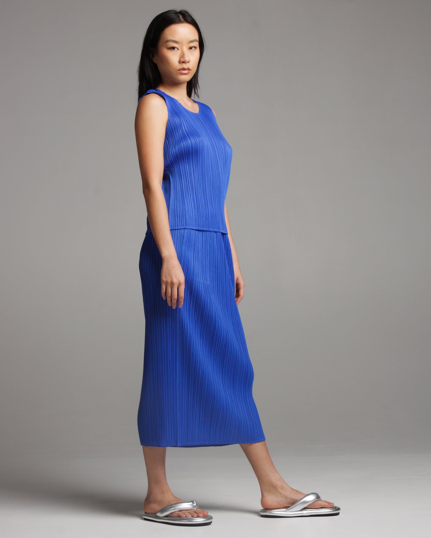 Electric Blue Pleated Straight Skirt