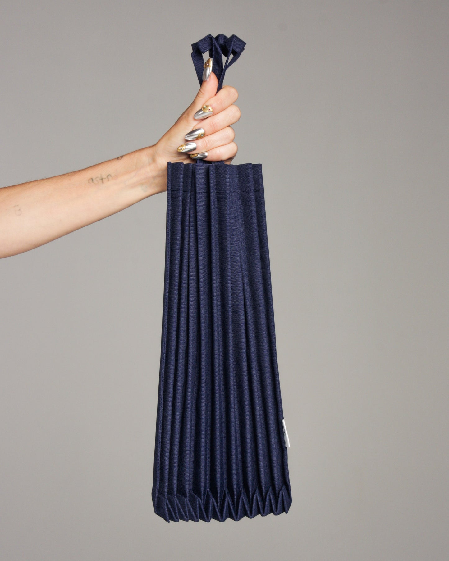 Navy Trunk Pleats Bag