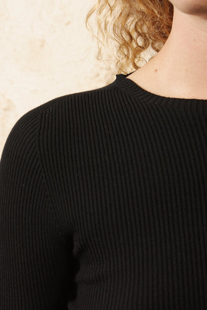Ribbed Fitted Knit