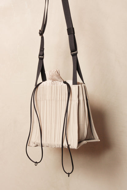 Square Pleats Bag Grey