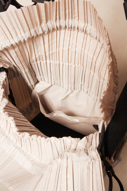 Square Pleats Bag Grey