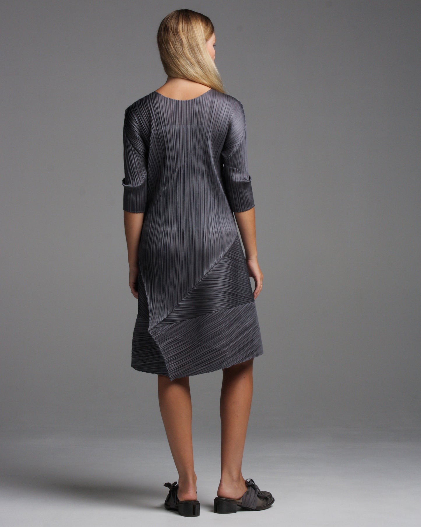 Dark Grey Mid Sleeve Truss Dress