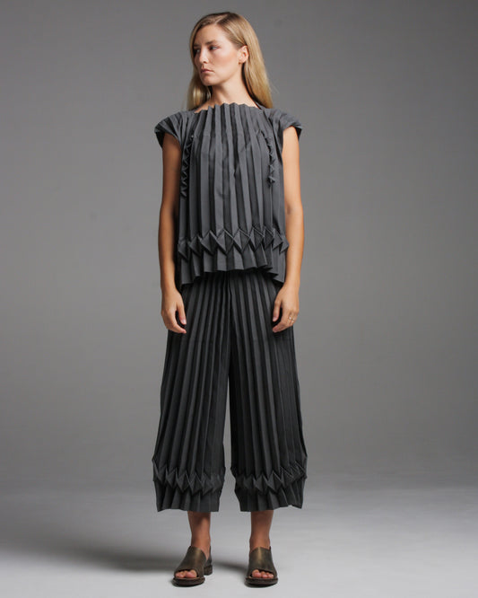 Cube Pleats Grey Pants