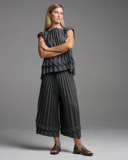 Cube Pleats Grey Pants