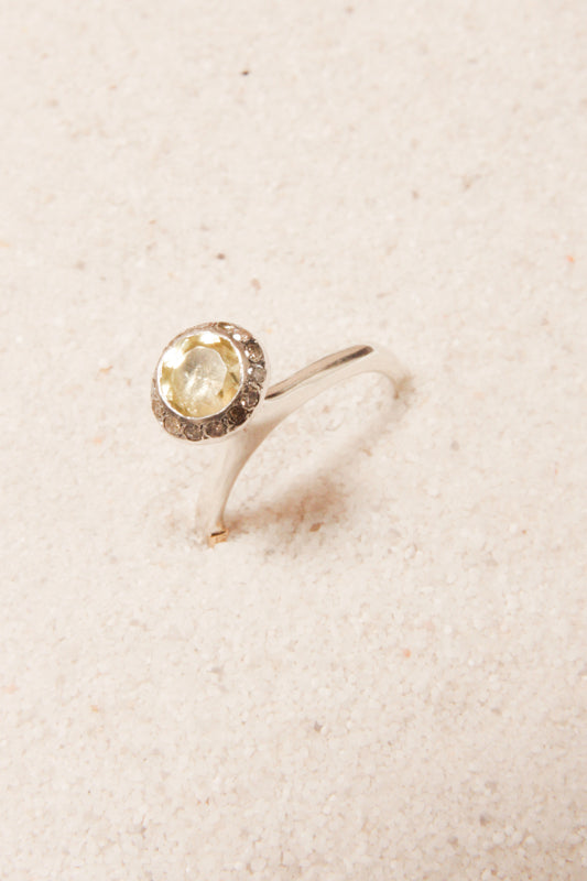 Belquis Lemon Quartz Ring