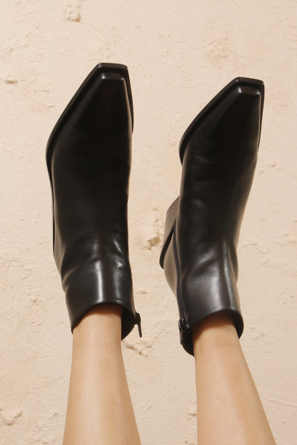 Vitello Nero Shoes