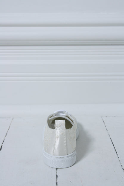 Jinx Sneaker