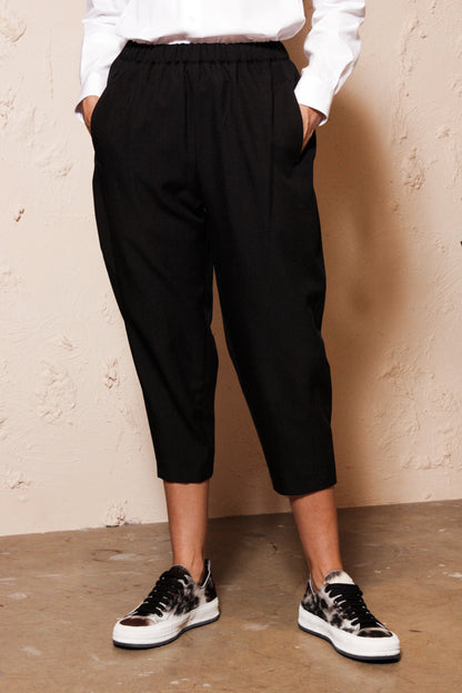 Cropped Tapered Trouser