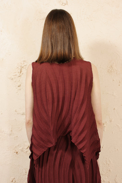 Swirl Crepe Short Blouse Burgundy