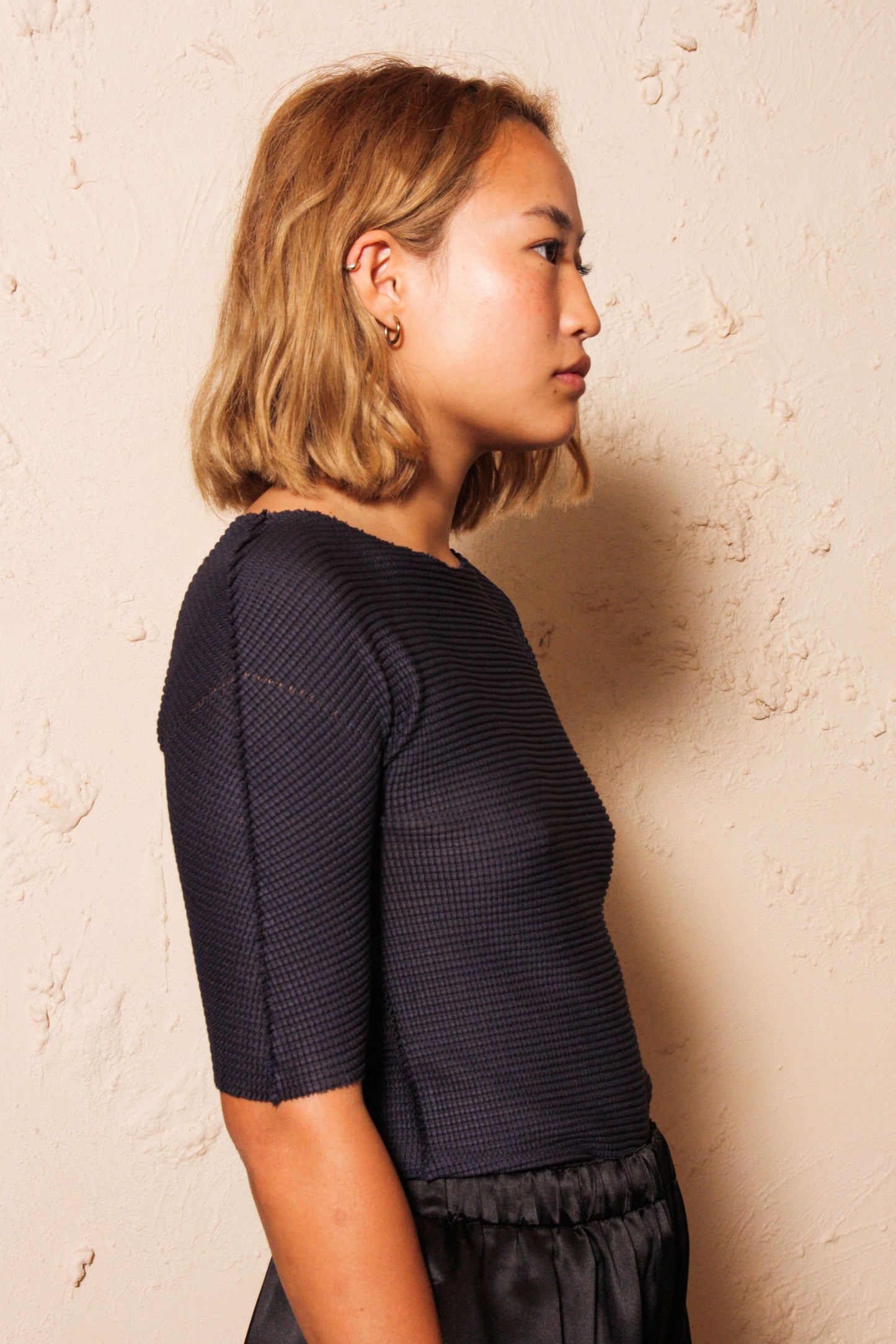 Soft Micropleated Top Navy