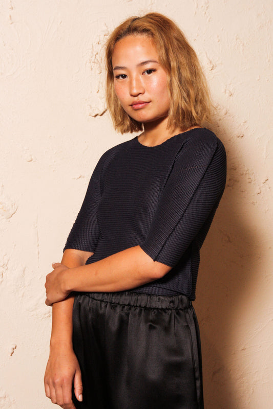 Soft Micropleated Top Navy